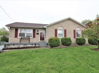 4521 Barrowdale Dr, Louisville, KY 40216