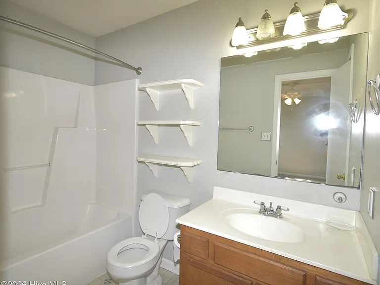 309 Kenilworth Pl — Photo 19