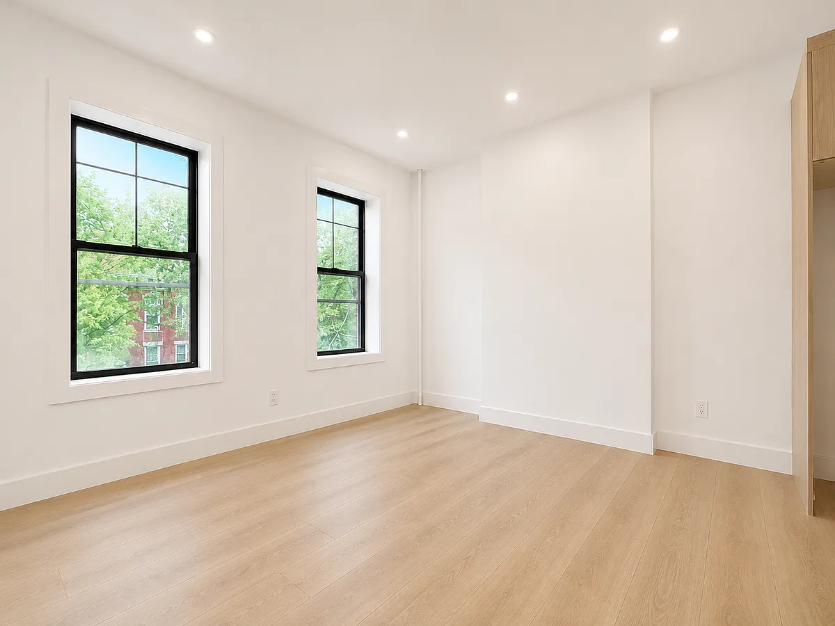 Building Photo - 677 Sterling Pl #2L