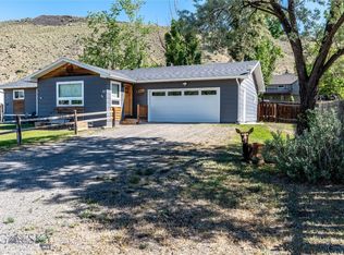 14 Peters Ln, Gardiner, MT 59030