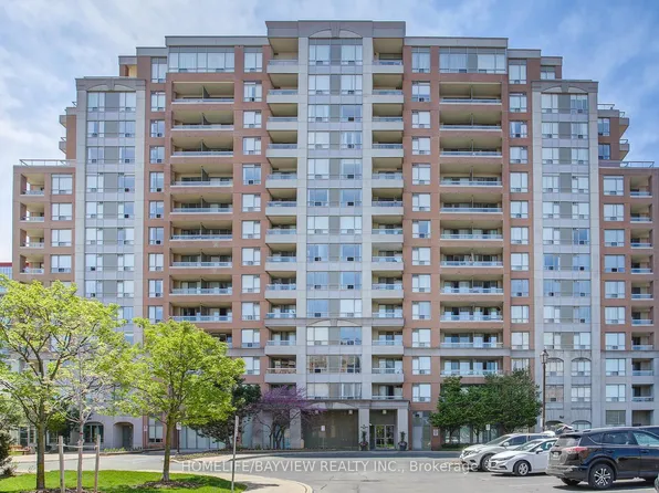 9 Northern Heights Dr #Lph4, Richmond Hill, ON L4B 4M5