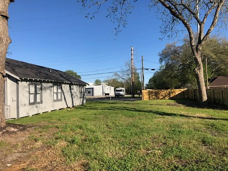 3022 School St — Photo 36