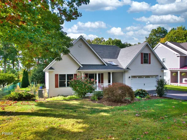 112 Hemlock Cv, Milford, PA 18337