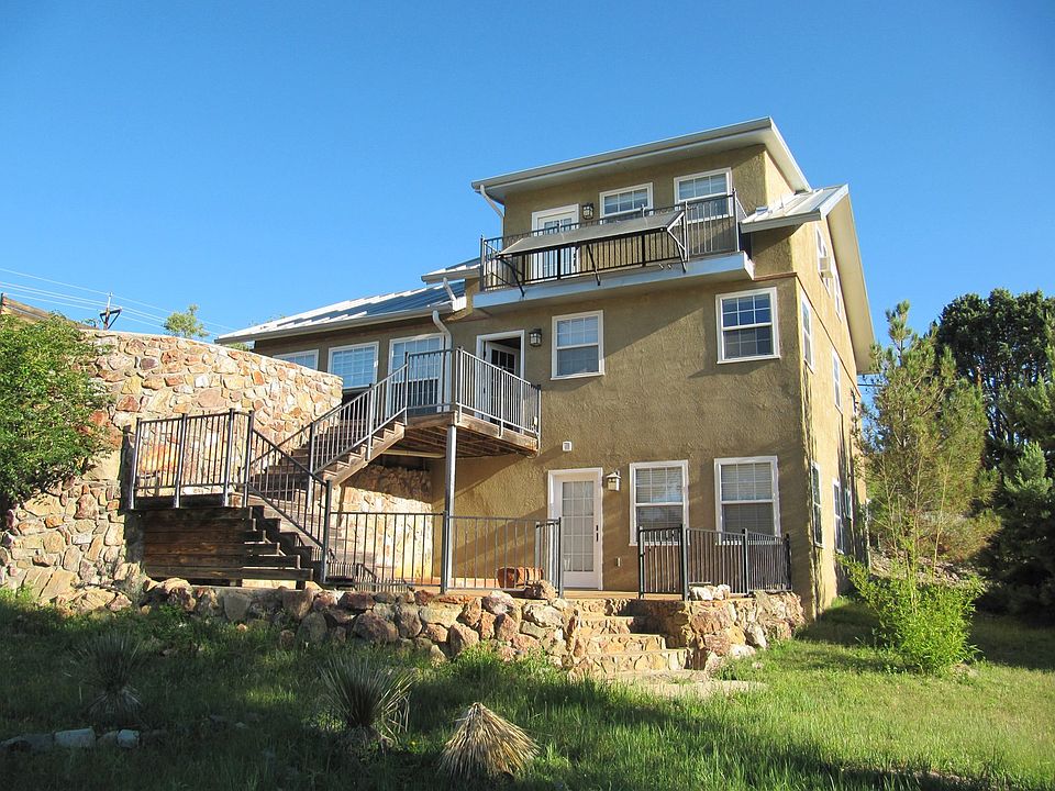 2nd image of 323 W 10th St
