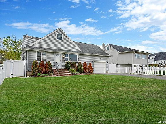 2nd image of 253 E Riviera Drive