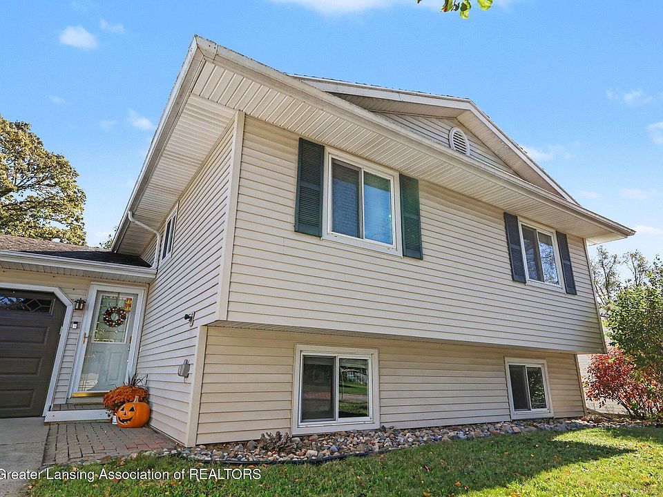 1st image of 2654 Renfrew Way