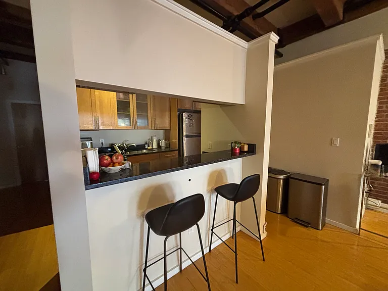 254 Friend St #4 — Photo 4
