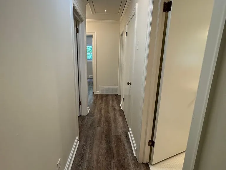 204 Glen Ridge Rd NE — Photo 17