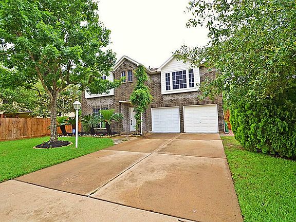 Welcome to you future home at 3907 Bridgebay Ln