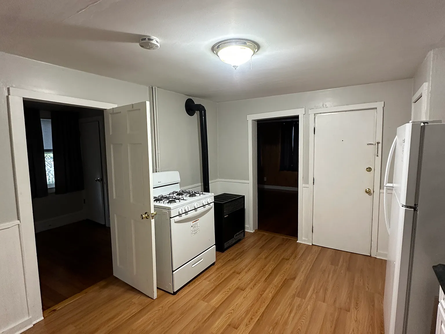 1 bed, 600 sqft, $1,400 — Photo 3