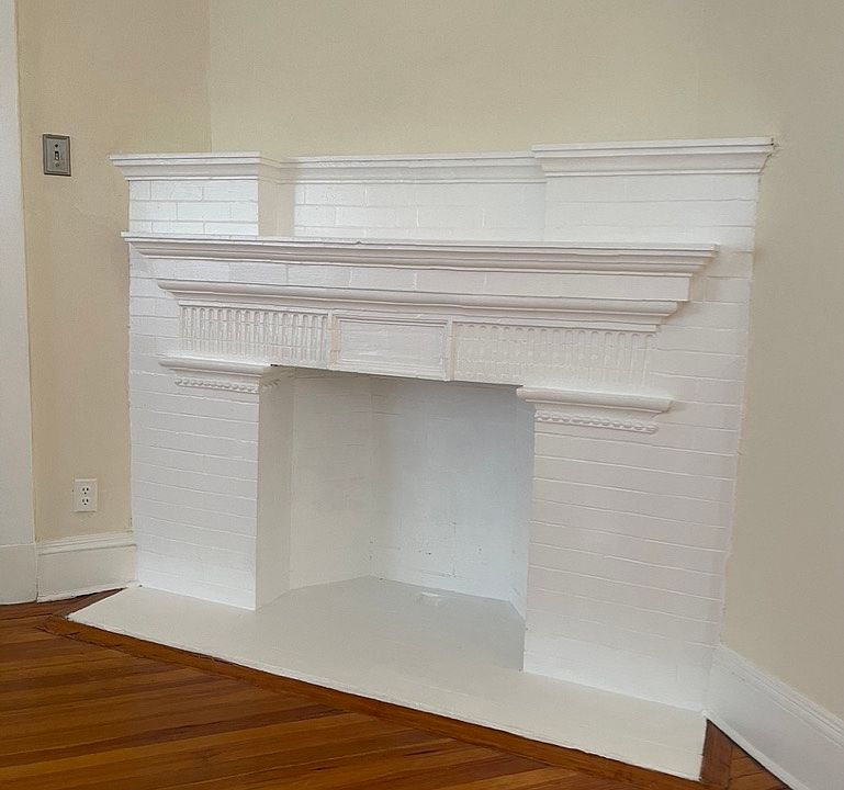 1st image of 890 Lancaster St #1