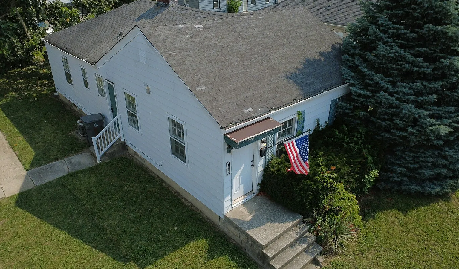 4614 East 16th Street — Photo 1