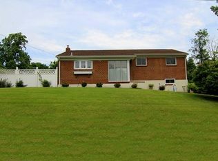 19 E Allison Ave, Pearl River, NY 10965