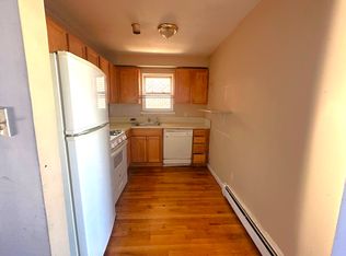 88-18 251st St #1R, Bellerose, NY 11426
