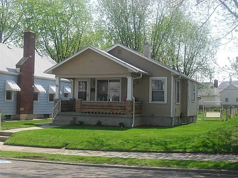 1st image of 938 Weng Ave