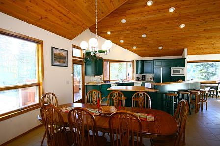 3rd image of 325 Larkspur Dr
