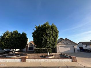1009 E Utopia Rd, Phoenix, AZ 85024