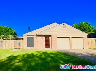3735 Monmouth Ln, Pasadena, TX 77505