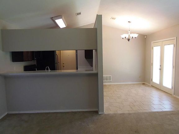 5th image of 1427 Smokehouse Ln