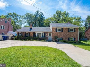 3051 Sleepy Hollow Rd, Falls Church, VA 22042