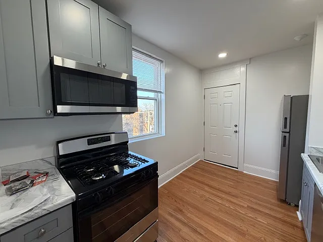 7371 N Ridge Blvd #3J — Photo 3