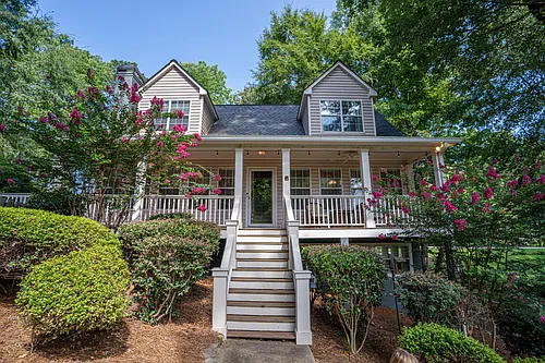 220 Loch Way Photo 1
