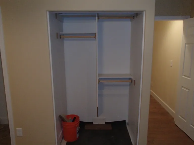1221 Fordham Ave — Photo 13