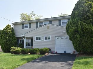 6 York St, Old Bridge, NJ 08857