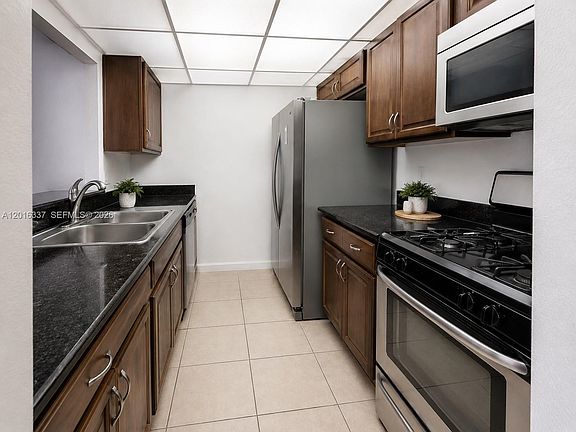 4th image of 17901 NW 68th Ave APT T103