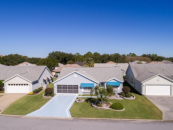 3rd image of 1309 Fontana Ct