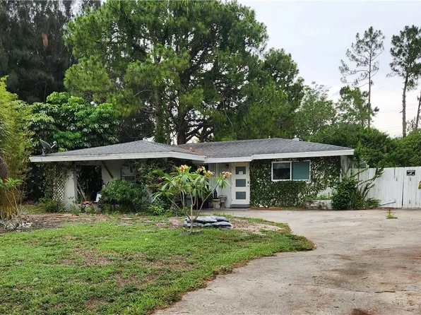 2206 Wyandotte Ave, Alva, FL 33920