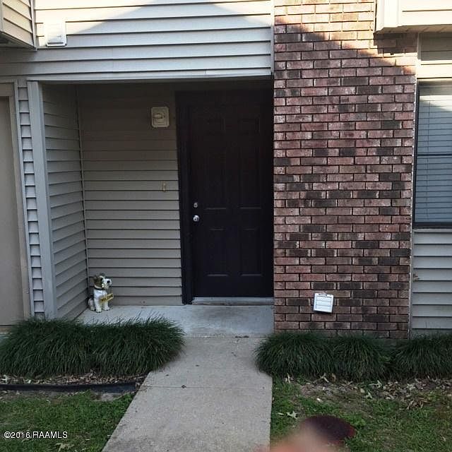 1st image of 2826 Louisiana Ave #911