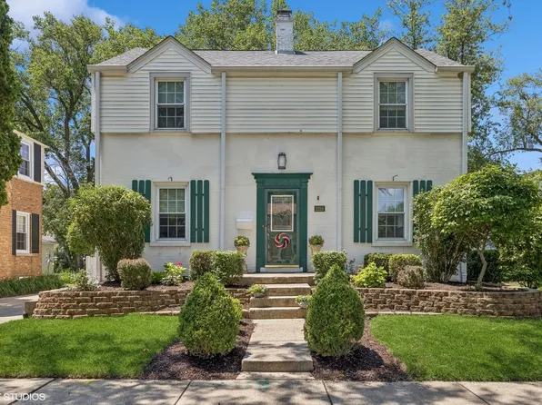 2328 Buckingham Ave, Westchester, IL 60154