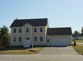 8 Jasmine Dr, Saco, ME 04072