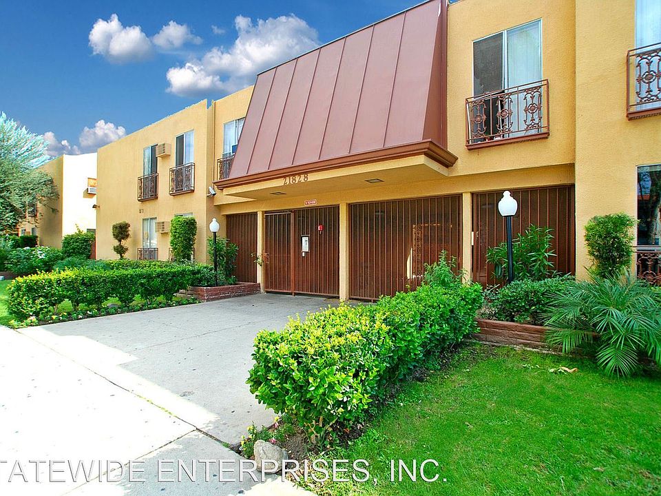 1st image of 21804 Roscoe Blvd #24