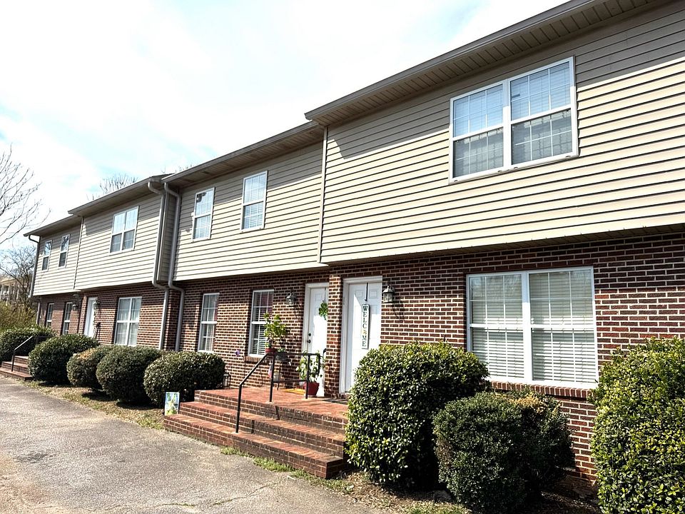 1st image of 113 Cedar Dr APT 4