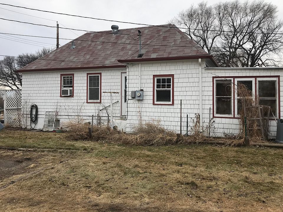 2nd image of 215 N Hannifin St