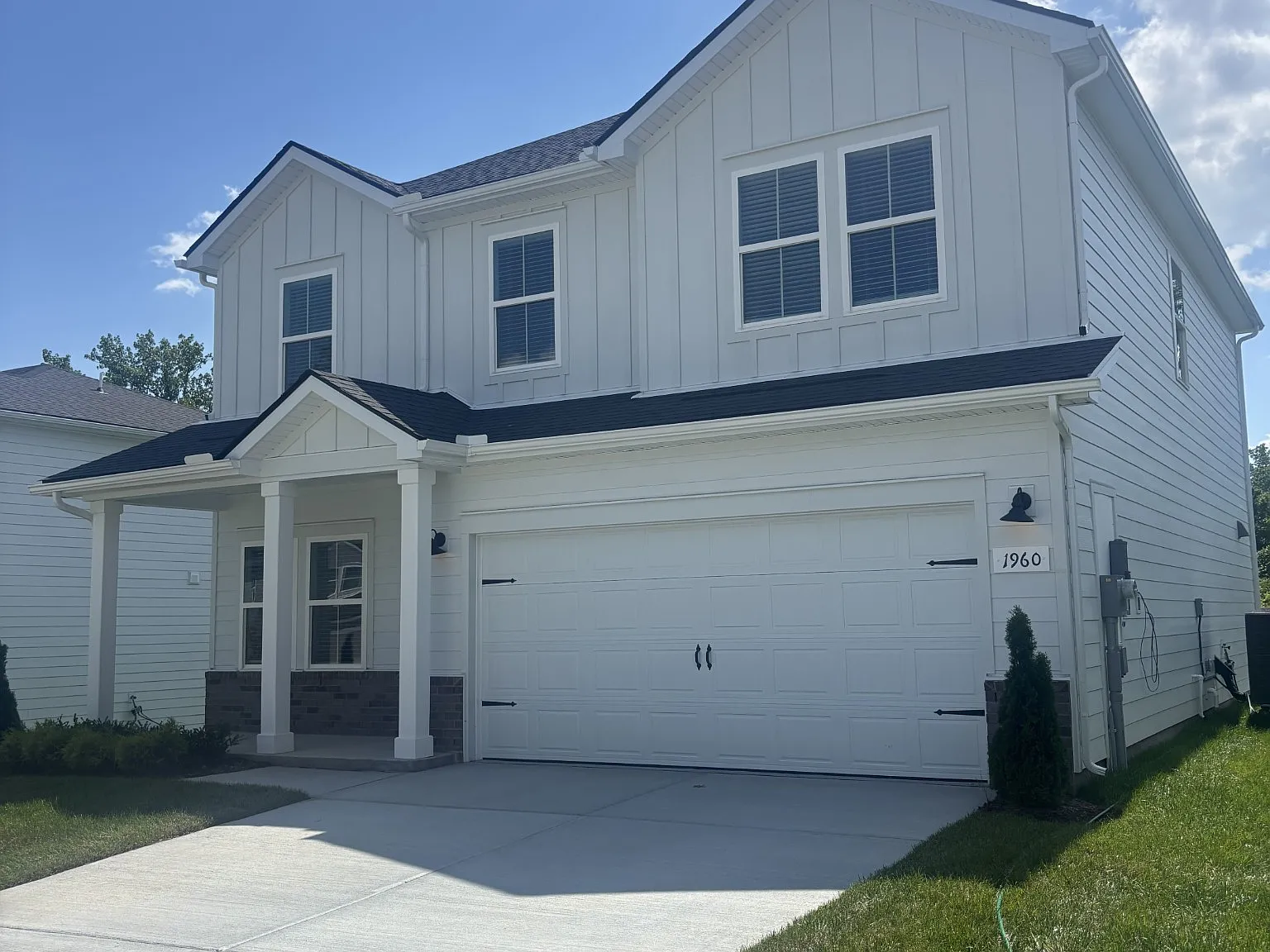 4 bed, 2135 sqft, $2,800 — Photo 2