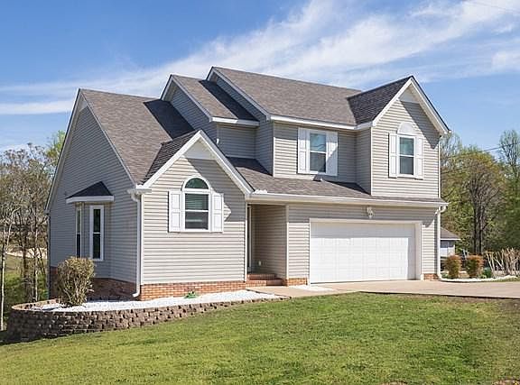 2nd image of 1044 Brookhill Dr