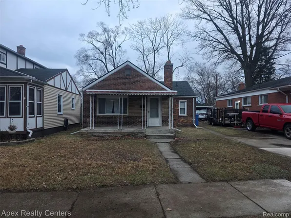 8656 Nightingale St, Dearborn Heights, MI 48127