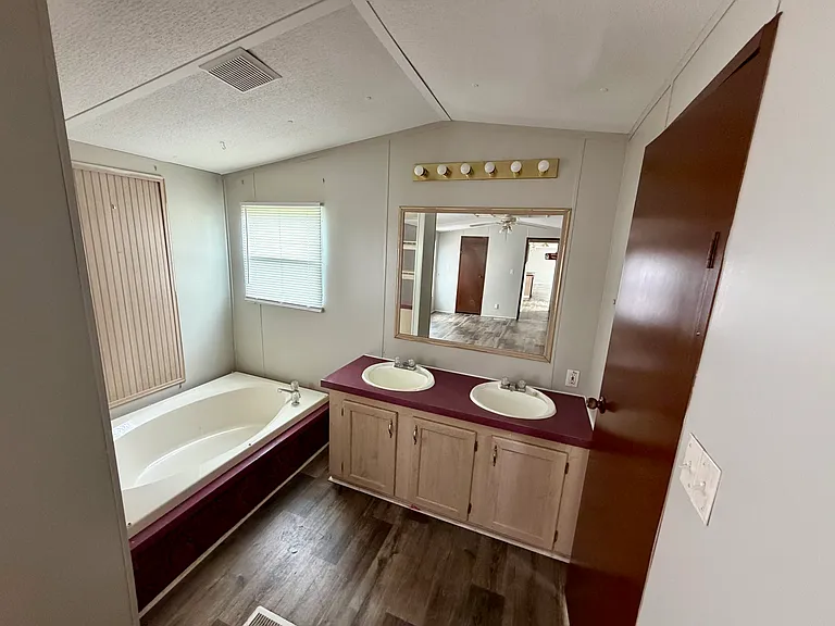 1402 Chicopee Rd #26A — Photo 6