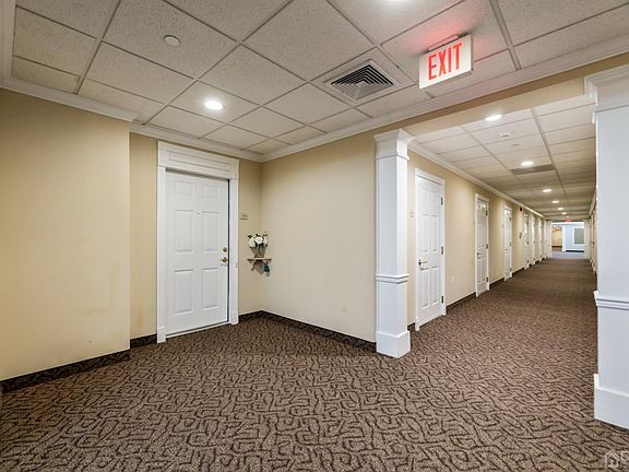 4th image of 3305 Chesterwood Way