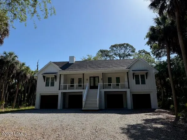 4 Fiddlers Trace Rd, Saint Helena Island, SC 29920