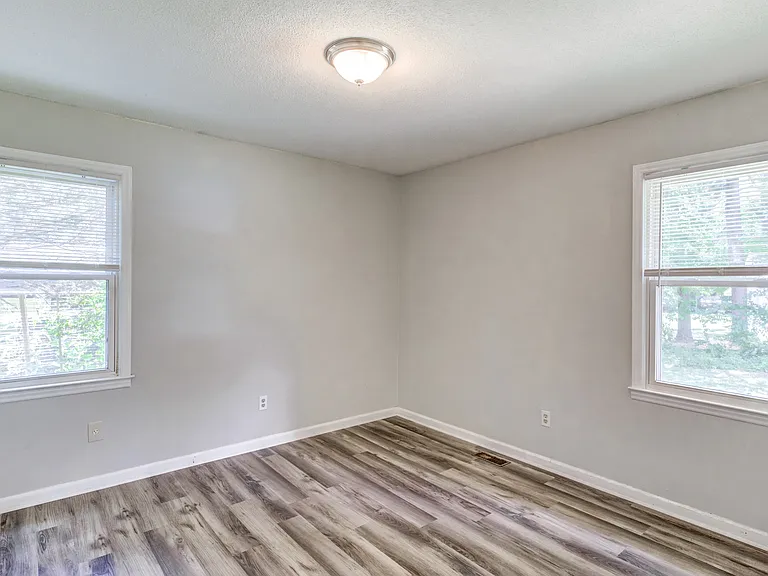 4505 Castlebar Dr — Photo 19