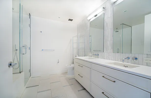 Rented by Compass | media 32