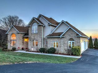 5138 Carter Grove Cir, Roanoke, VA 24012