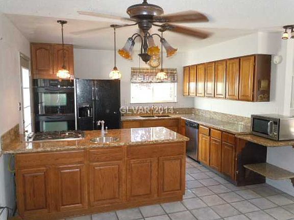 4th image of 3152 Hebard Dr