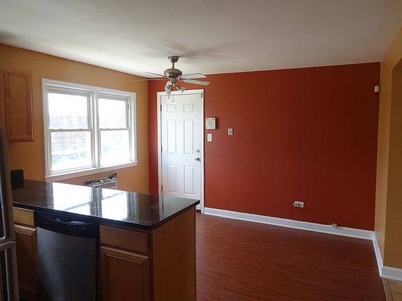 4th image of 11856 S Komensky Ave APT 3A