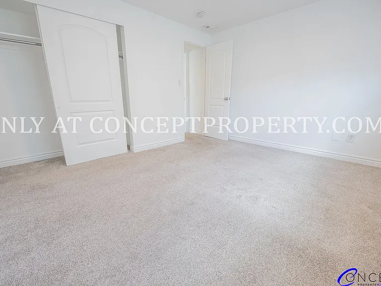 466 E Woodland Ave — Photo 25
