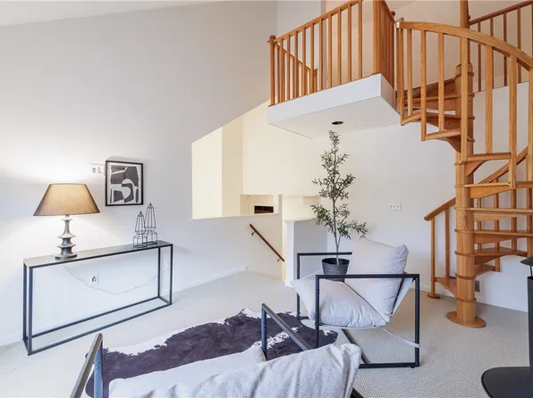 47 Menlo Pl, Rochester, NY 14620